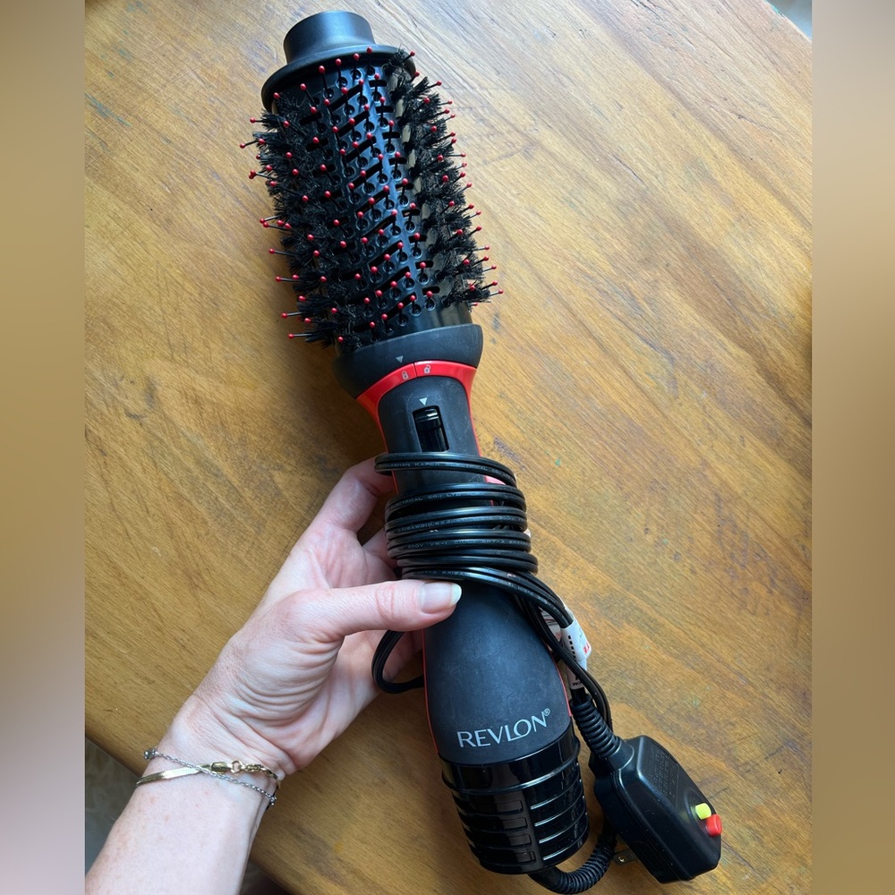 REVLON One-Step Volumizer PLUS 2.0 Hair Dryer and Hot Air Brush, Black